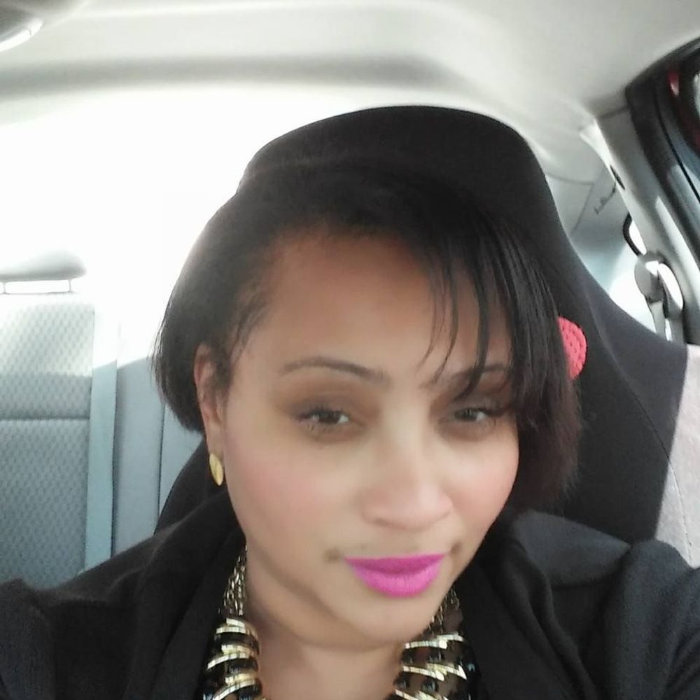 Meet your Posher, Tavia